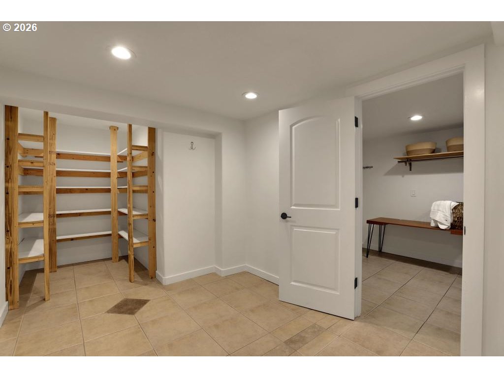 6315 North Curtis Avenue Portland, OR 97217 - Photo 24 of 46 Storage