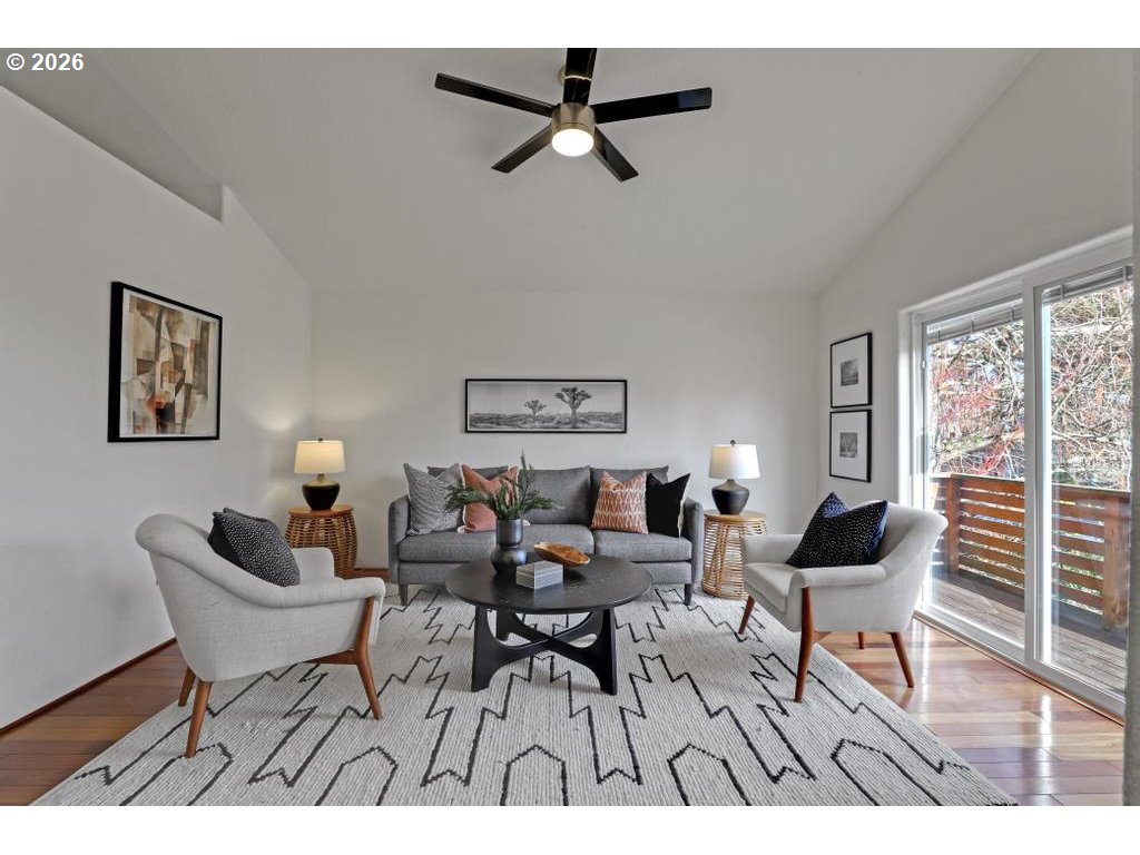 6315 North Curtis Avenue Portland, OR 97217 - Photo 33 of 46 Living Room