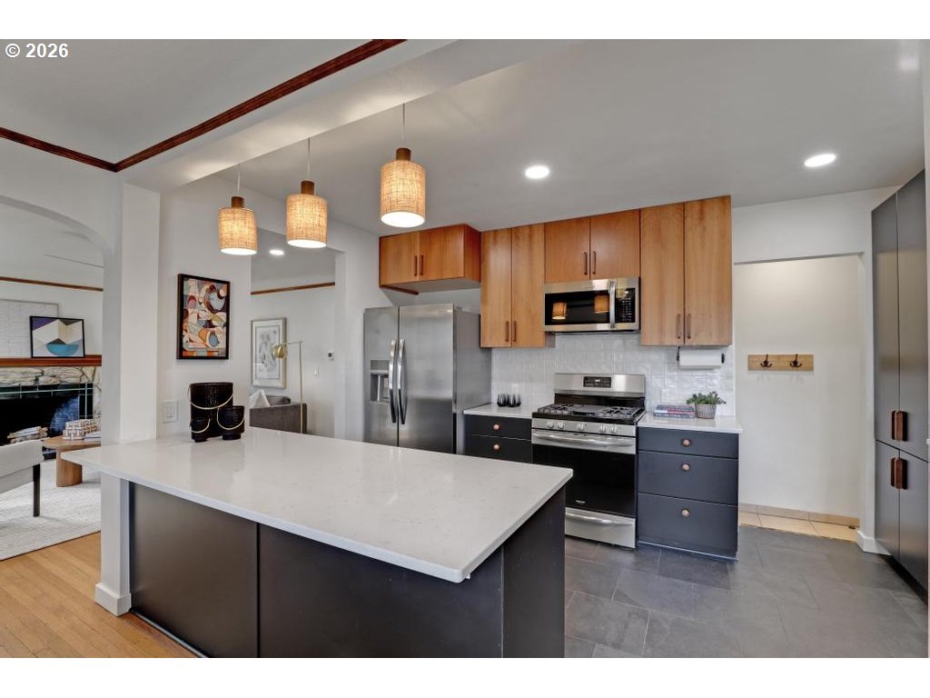 6315 North Curtis Avenue Portland, OR 97217 - Photo 8 of 46 Kitchen