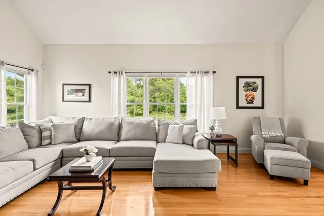 $895,000 | 75 Country Way, Unit 75, Dartmouth, MA 02748