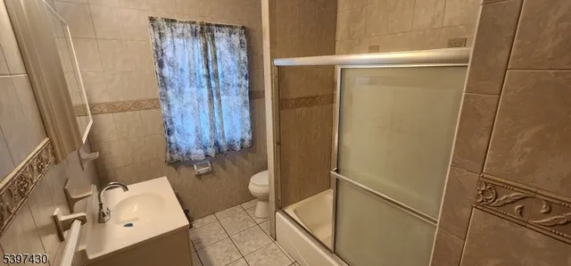 $1,800 | 445 Minton Place, Orange, NJ 07050