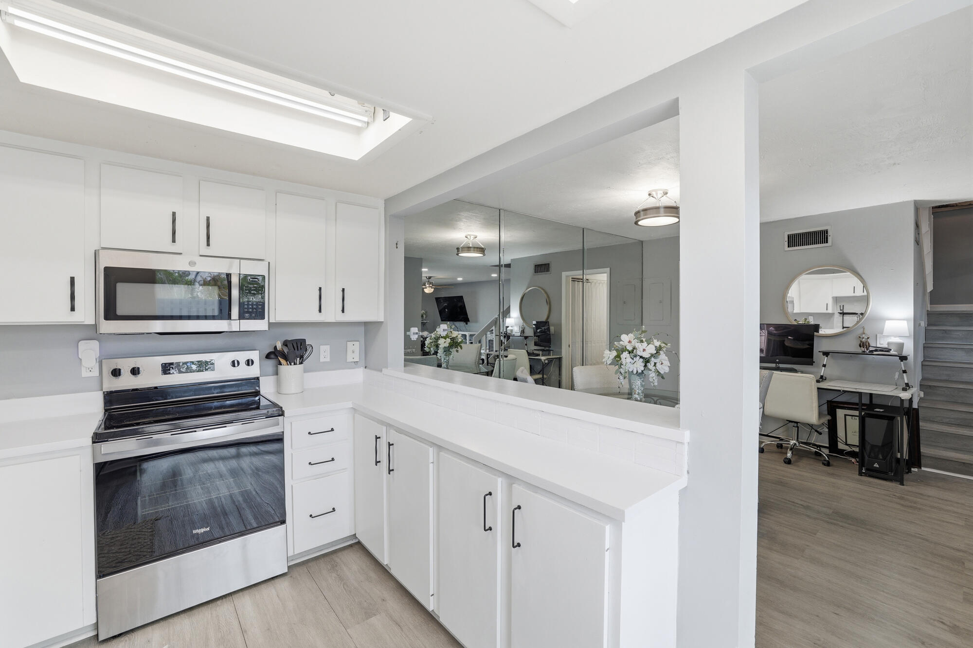 3832 Jefferson Street Stuart, FL 34997 - Photo 9 of 25 2026 Oven