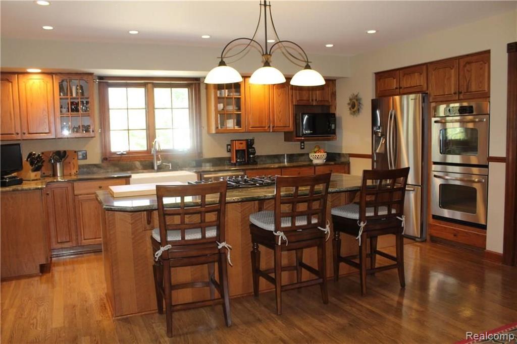 16163 Bak Road Belleville, MI 48111 - Photo 21 of 62