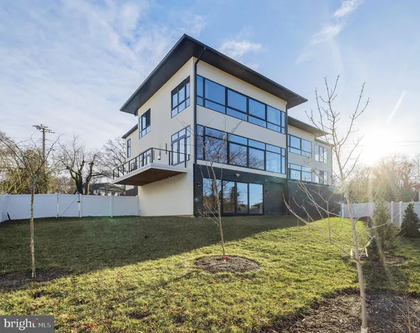 $2,999,999 | 1573 Westmoreland Street, McLean, VA 22101