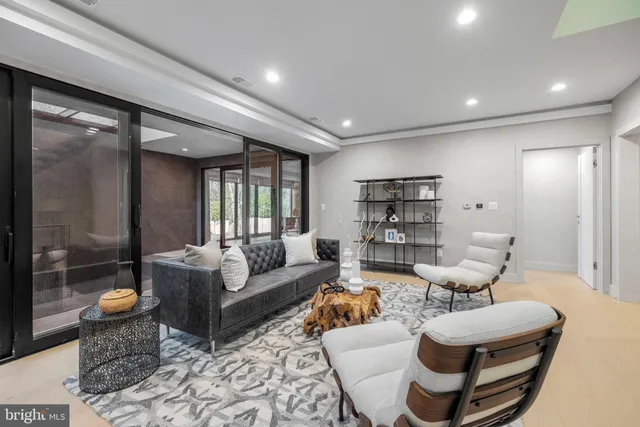 $2,999,999 | 1573 Westmoreland Street, McLean, VA 22101