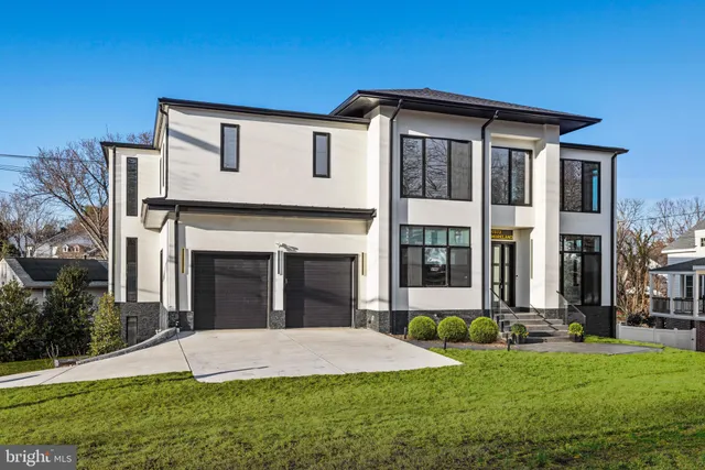 $2,999,999 | 1573 Westmoreland Street, McLean, VA 22101