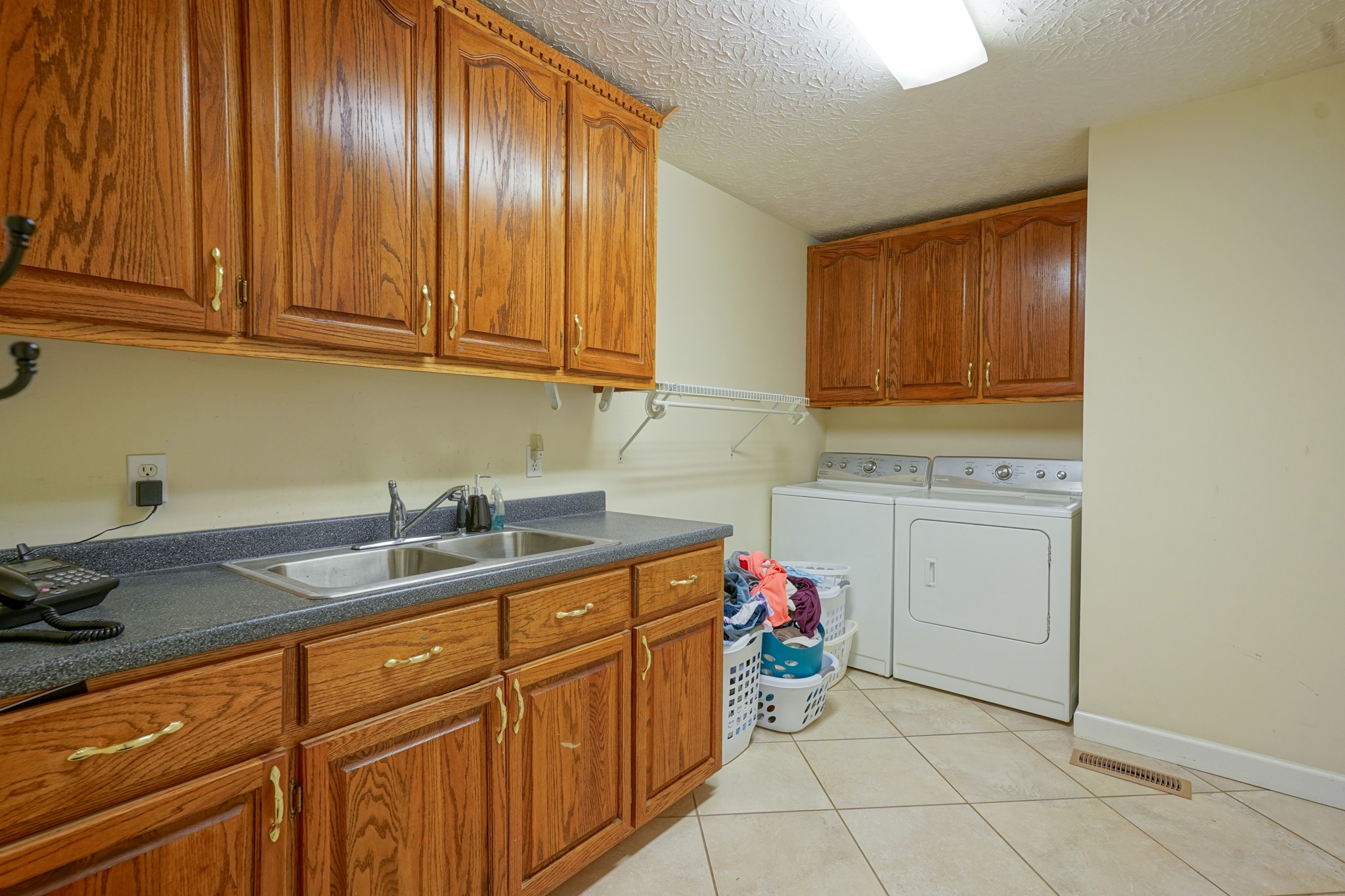 17 Marks Branch Road Leoma, TN 38468 - Photo 33 of 50 a kitchen with granite countertop cabinets a sink and appliances