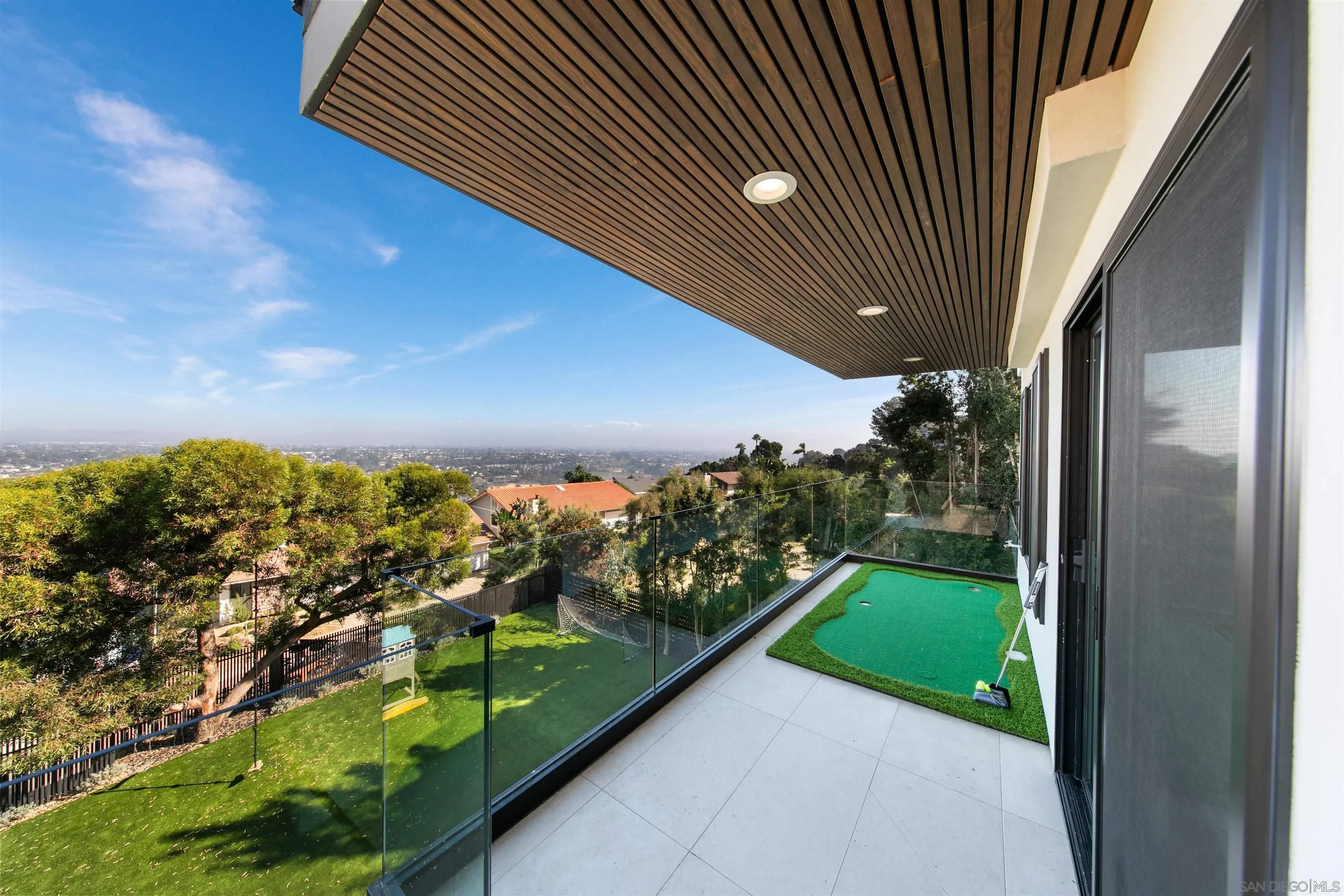5675 Soledad Mountain Road La Jolla, CA 92037 - Photo 30 of 74 a view of a balcony with an outdoor space