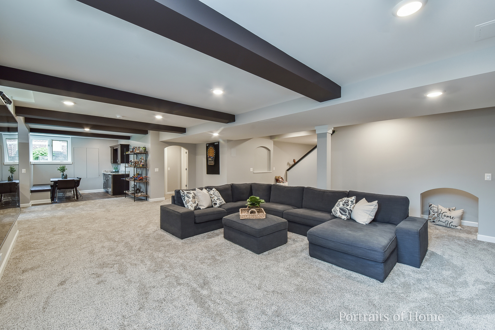 3721 Red Oak Lane Lisle, IL 60532 - Photo 27 of 35 a living room with furniture and a potted plant