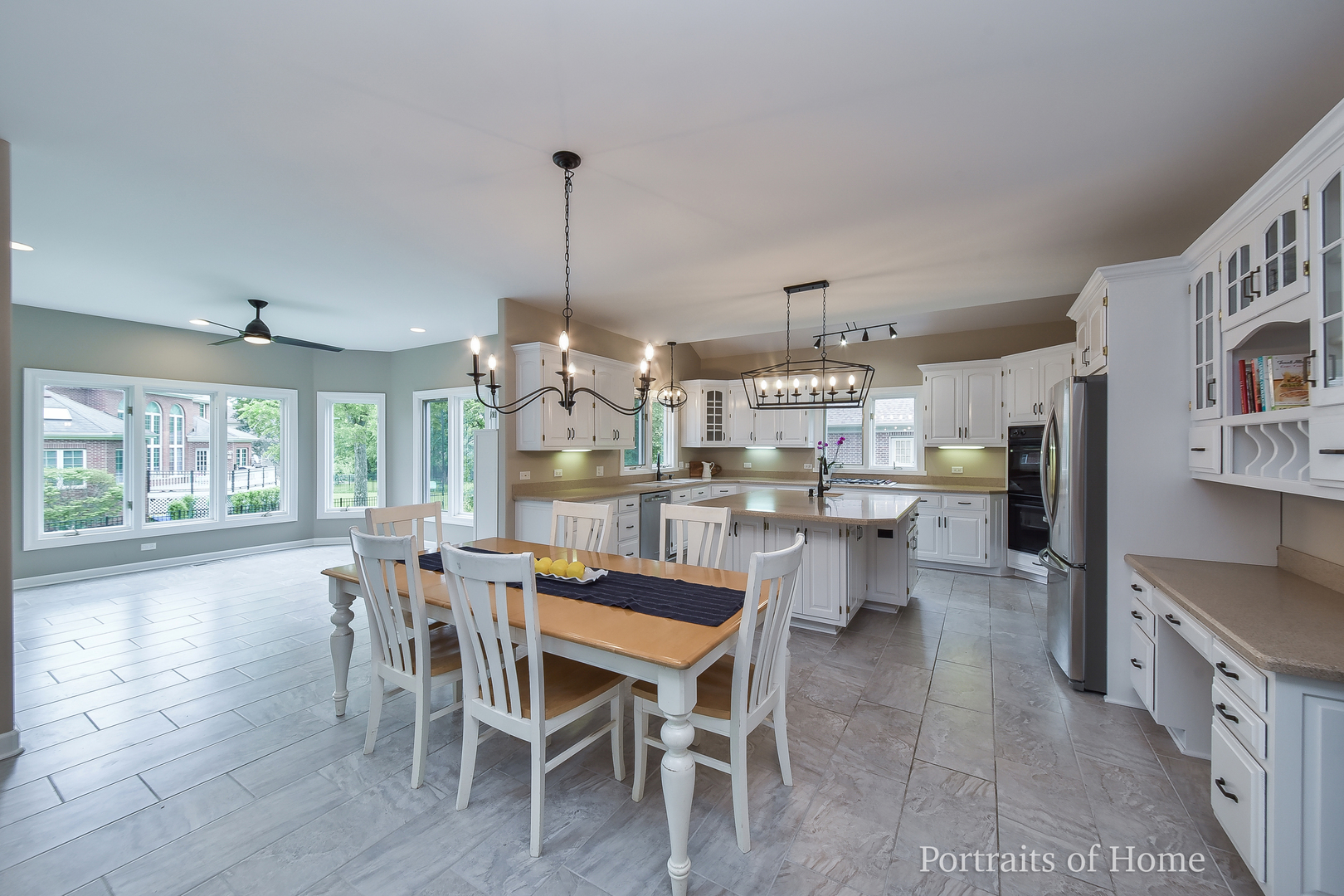 3721 Red Oak Lane Lisle, IL 60532 - Photo 5 of 35 a view of a dining room and livingroom view