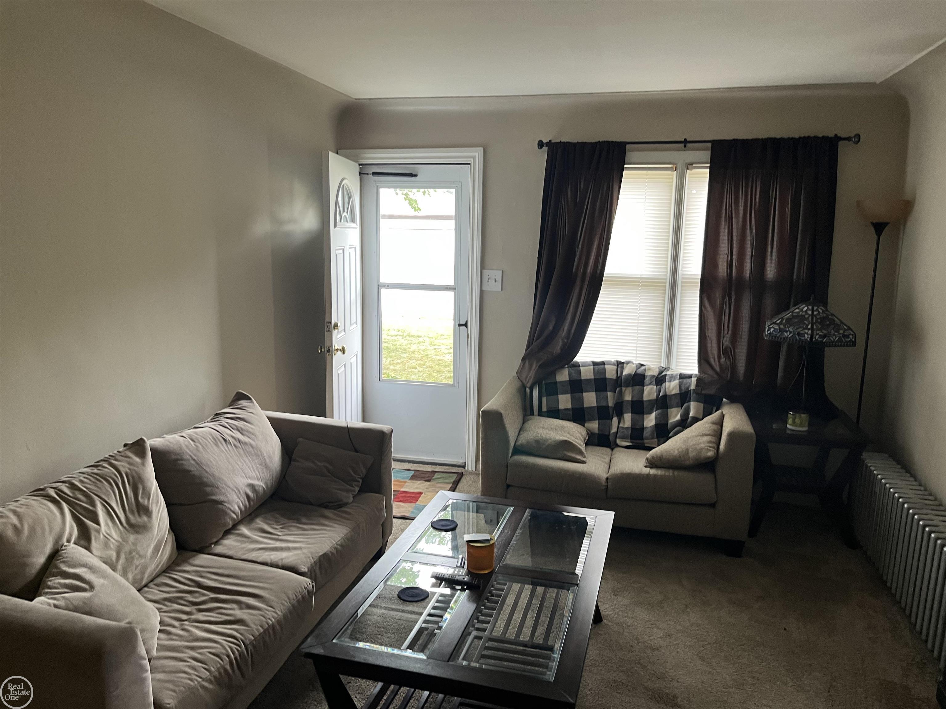 8424 Toepfer Road Warren, MI 48089 - Photo 4 of 10
