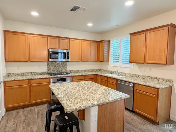 $412,500 | Undisclosed Address, Bakersfield, CA 93311
