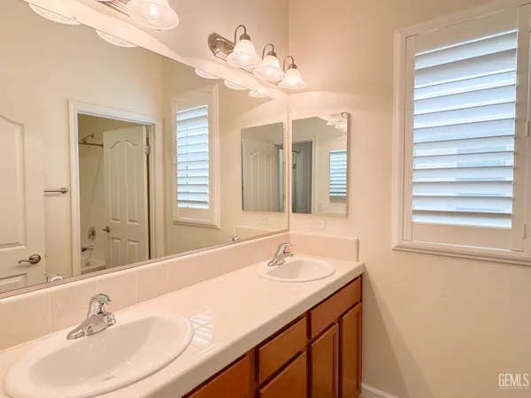 $412,500 | Undisclosed Address, Bakersfield, CA 93311