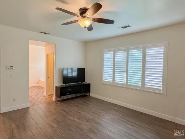 $412,500 | Undisclosed Address, Bakersfield, CA 93311