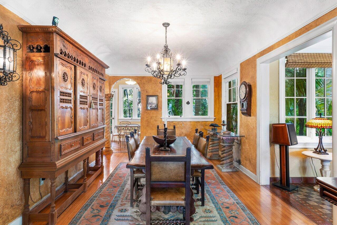 739 Sunset Road West Palm Beach, FL 33401 - Photo 11 of 57 016-739SunsetRoad-WestPalmBeach-FL-33401