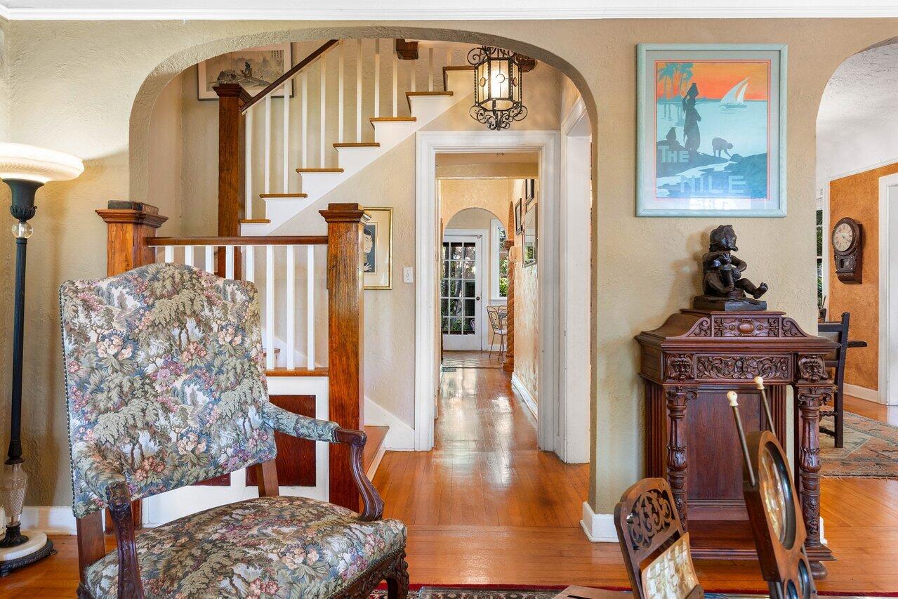 739 Sunset Road West Palm Beach, FL 33401 - Photo 18 of 57 012-739SunsetRoad-WestPalmBeach-FL-33401
