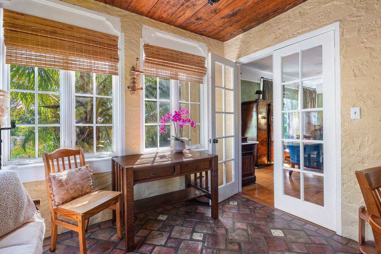 739 Sunset Road West Palm Beach, FL 33401 - Photo 26 of 57 029-739SunsetRoad-WestPalmBeach-FL-33401