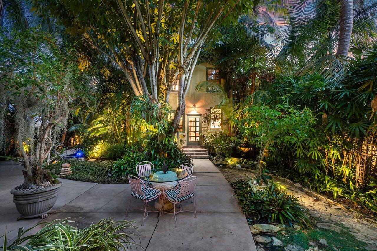 739 Sunset Road West Palm Beach, FL 33401 - Photo 31 of 57 080-739SunsetRoad-WestPalmBeach-FL-33401
