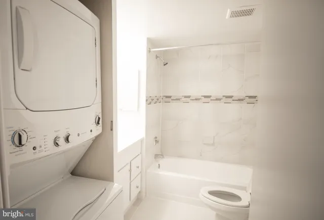 $1,975 | 5505 Seminary Road, Unit 1418N, Falls Church, VA 22041