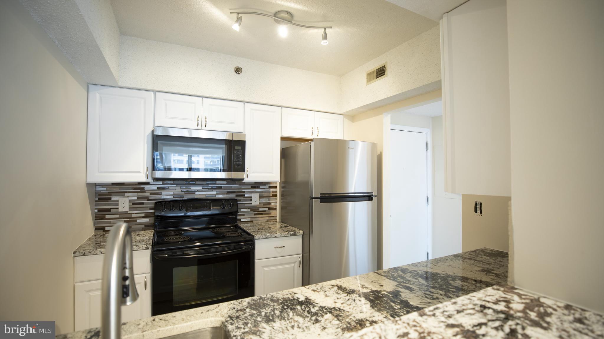 5505 Seminary Road, Unit 1418N Falls Church, VA 22041 - Photo 5 of 12