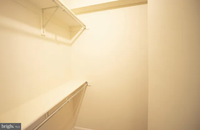 $1,975 | 5505 Seminary Road, Unit 1418N, Falls Church, VA 22041