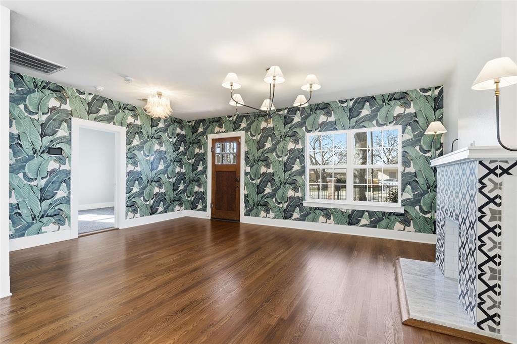 107 Sunset Drive Cleburne, TX 76033 - Photo 11 of 35