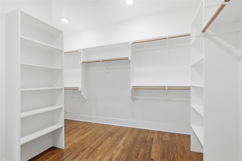 107 Sunset Drive Cleburne, TX 76033 - Photo 17 of 35