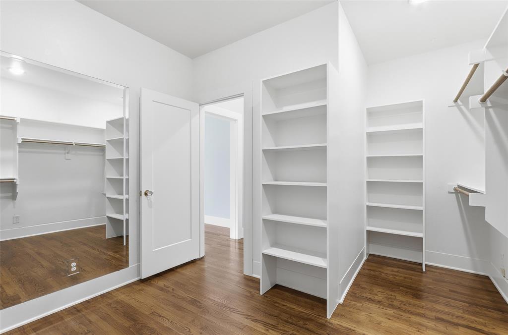 107 Sunset Drive Cleburne, TX 76033 - Photo 18 of 35