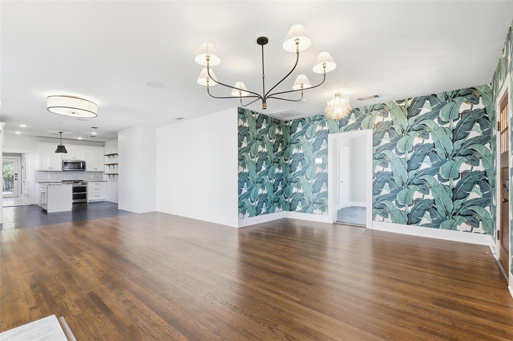 107 Sunset Drive Cleburne, TX 76033 - Photo 10 of 35