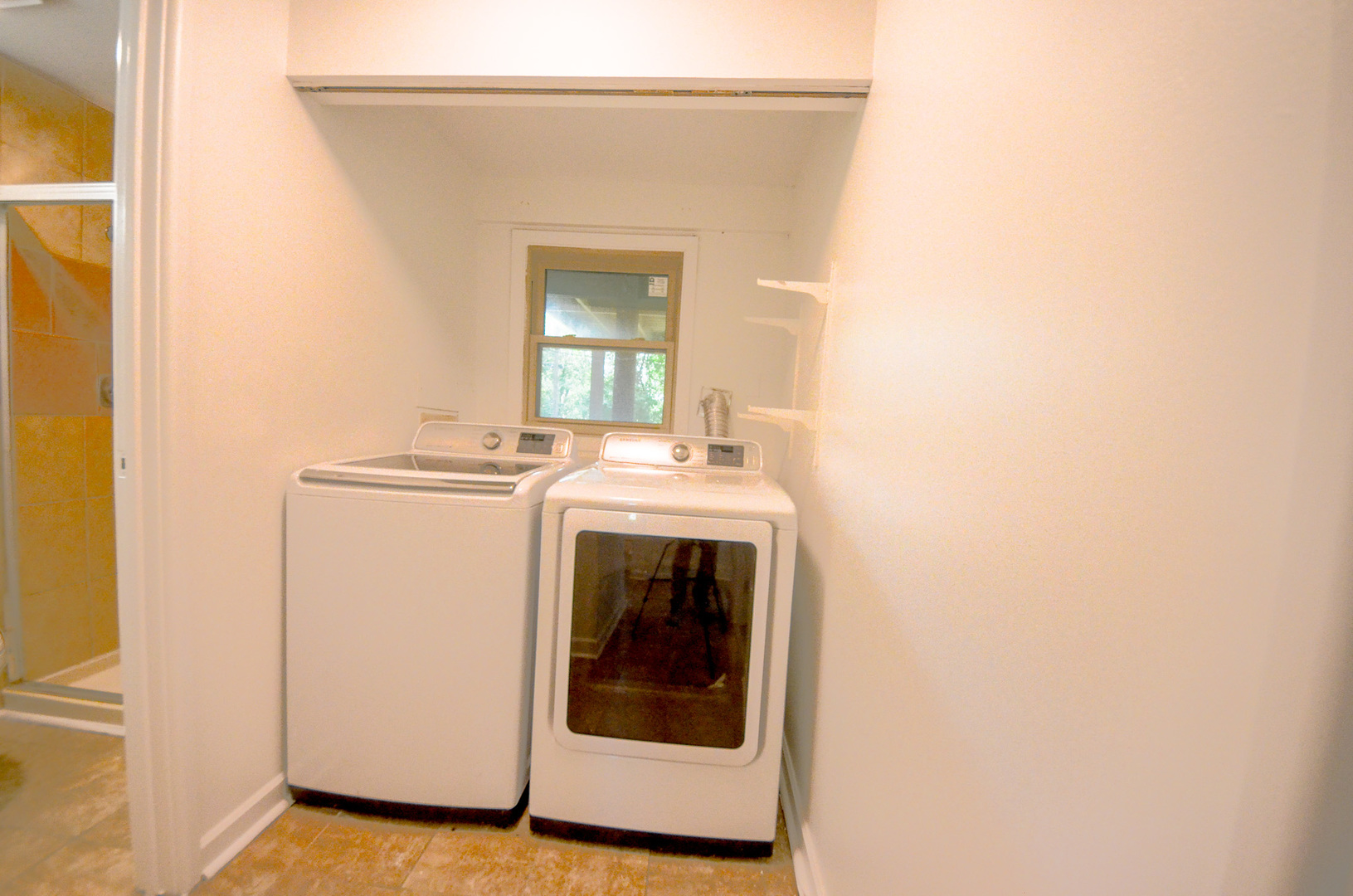3915 Whispering Trails Drive Hoffman Estates, IL 60192 - Photo 10 of 12 a utility room with dryer and washer