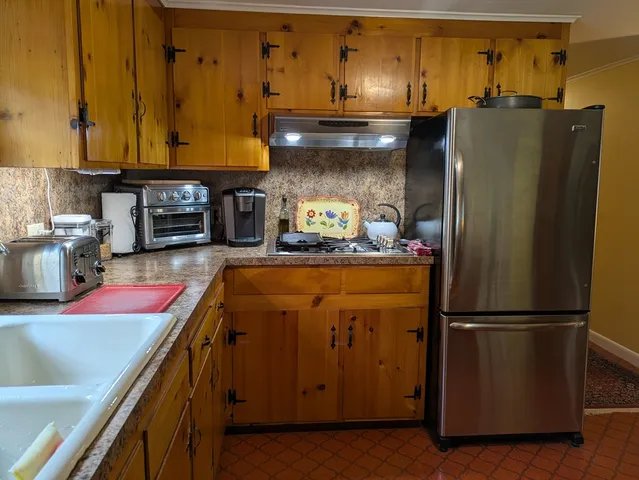 $569,000 | 12 Lovering Street, Medway, MA 02053