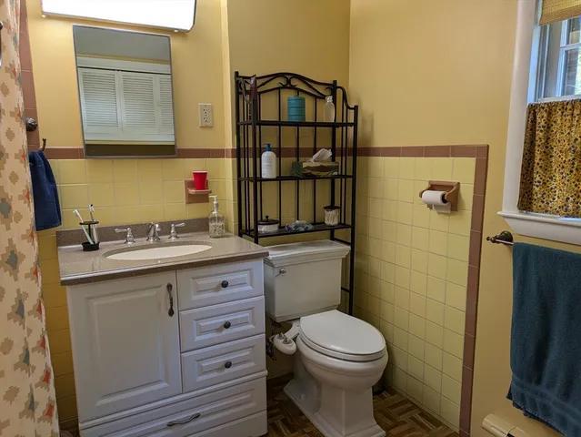 $569,000 | 12 Lovering Street, Medway, MA 02053