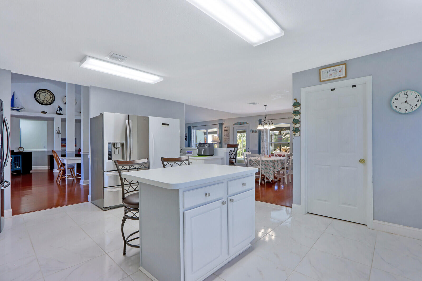 333 Southwest Covington Road Port St. Lucie, FL 34953 - Photo 19 of 40 Kitchen Island