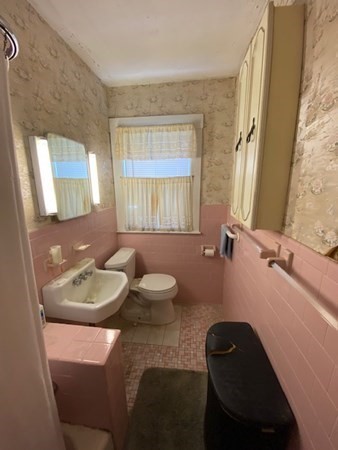 8-10 Hamblin Road Waltham, MA 02453 - Photo 8 of 30
