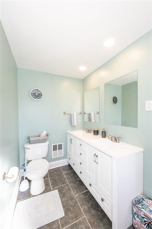 8161 Mentor Road Elizabeth, PA 15037 - Photo 8 of 24 Gallery Image 8