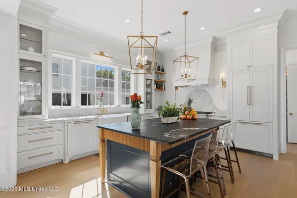 $1,089,000 | 208 North Natchez Drive, Madison, MS 39110