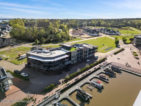 $1,089,000 | 208 North Natchez Drive, Madison, MS 39110