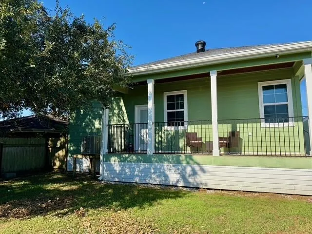 $4,500 | 3321 Charles Court, Chalmette, LA 70043