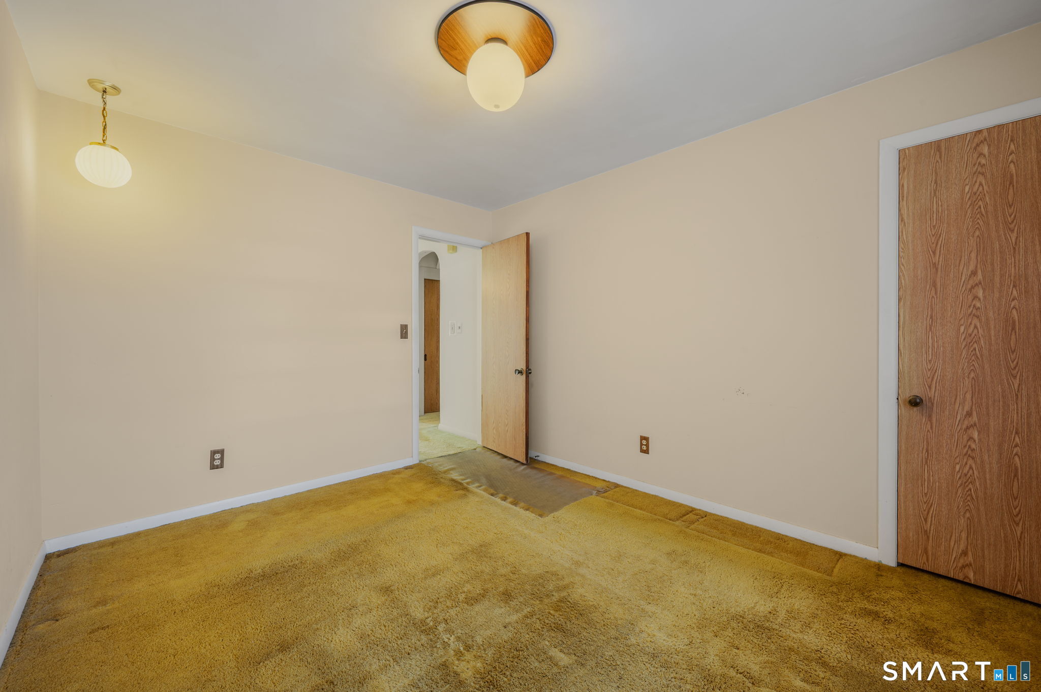 45 Mansfield Road New London, CT 06320 - Photo 22 of 35