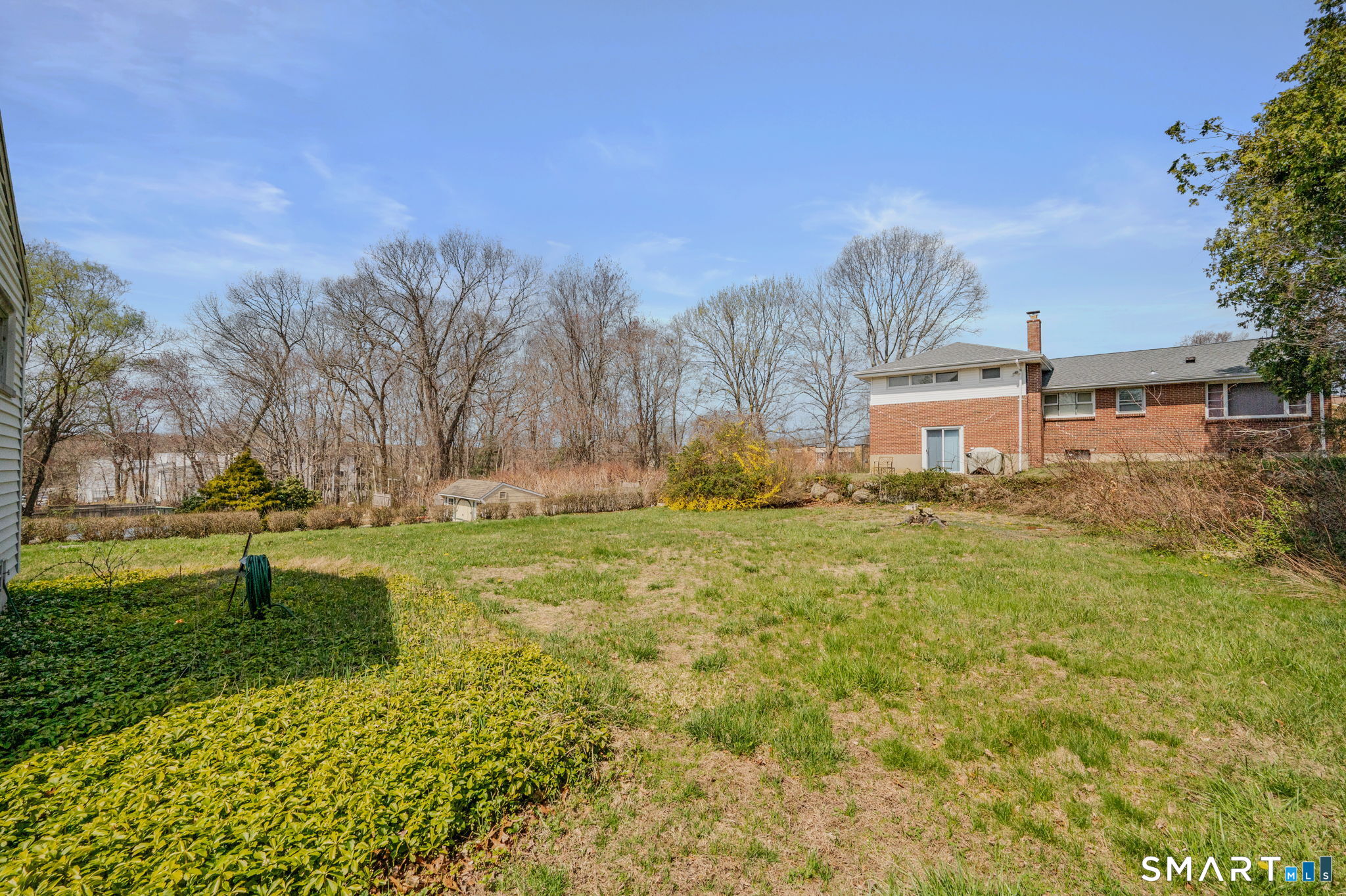 45 Mansfield Road New London, CT 06320 - Photo 5 of 35