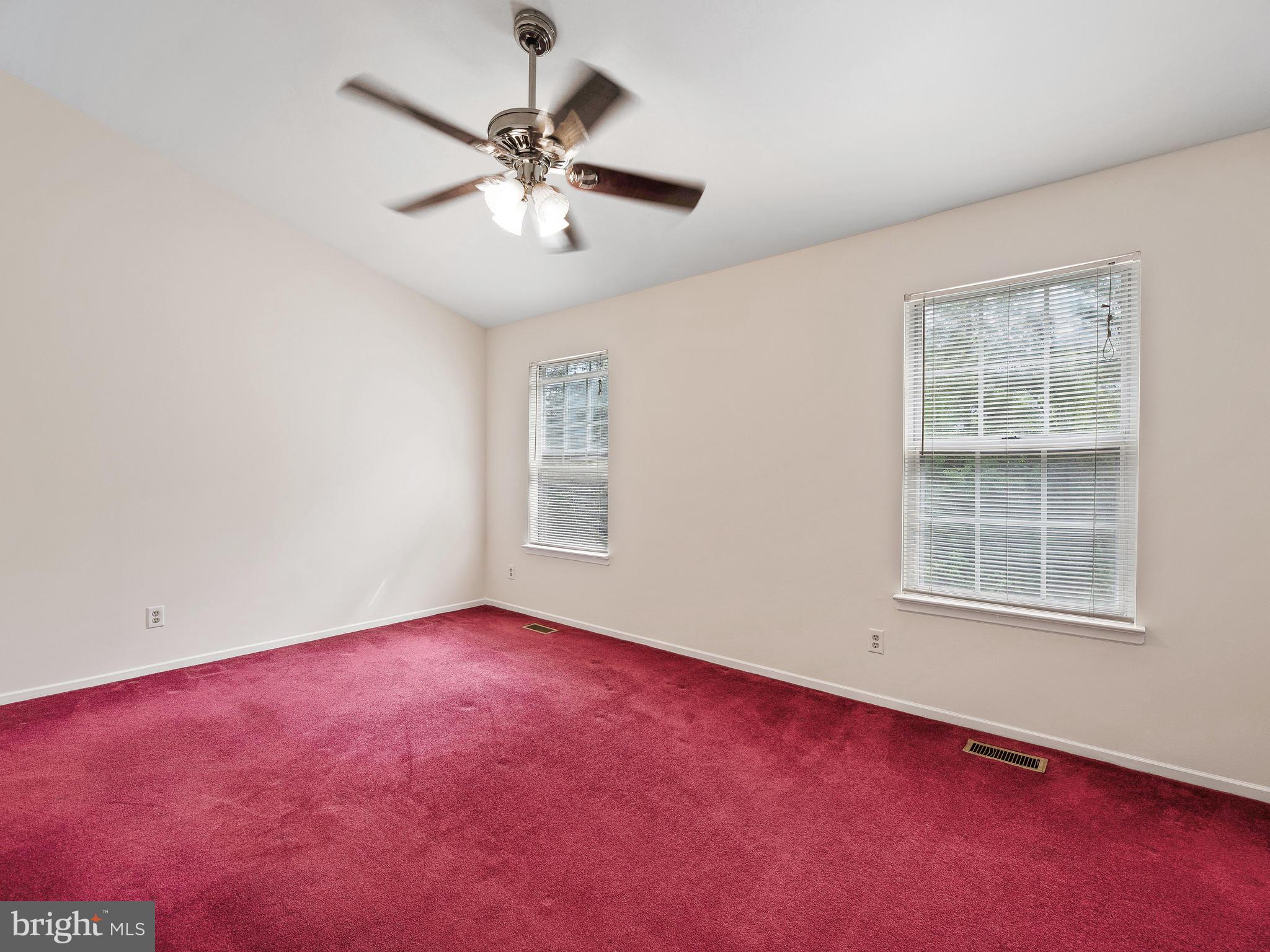 2039 Putnam Road Halethorpe, MD 21227 - Photo 15 of 32 With vaulted ceilings