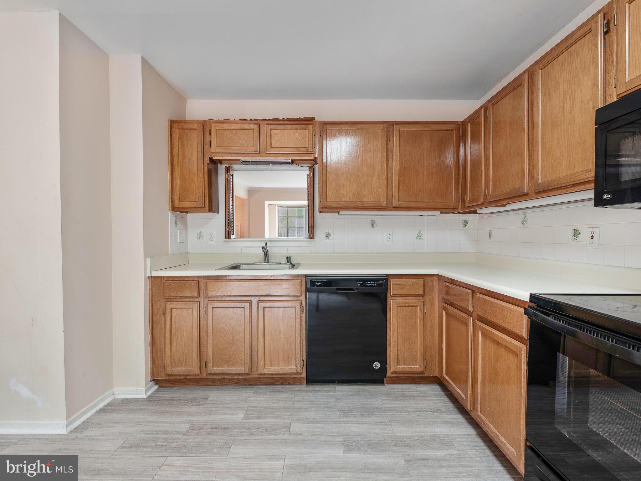 2039 Putnam Road Halethorpe, MD 21227 - Photo 10 of 32