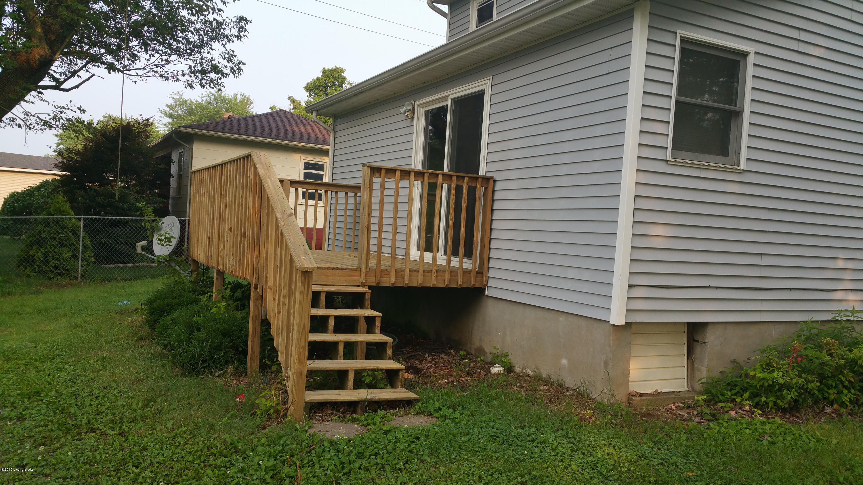 604 Rogersville Road Radcliff, KY 40160 - Photo 8 of 9 Back Deck