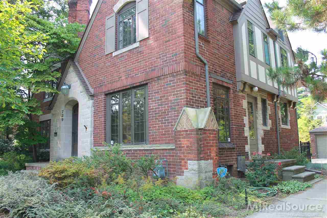 729 Pemberton Road Grosse Pointe Park, MI 48230 - Photo 5 of 46