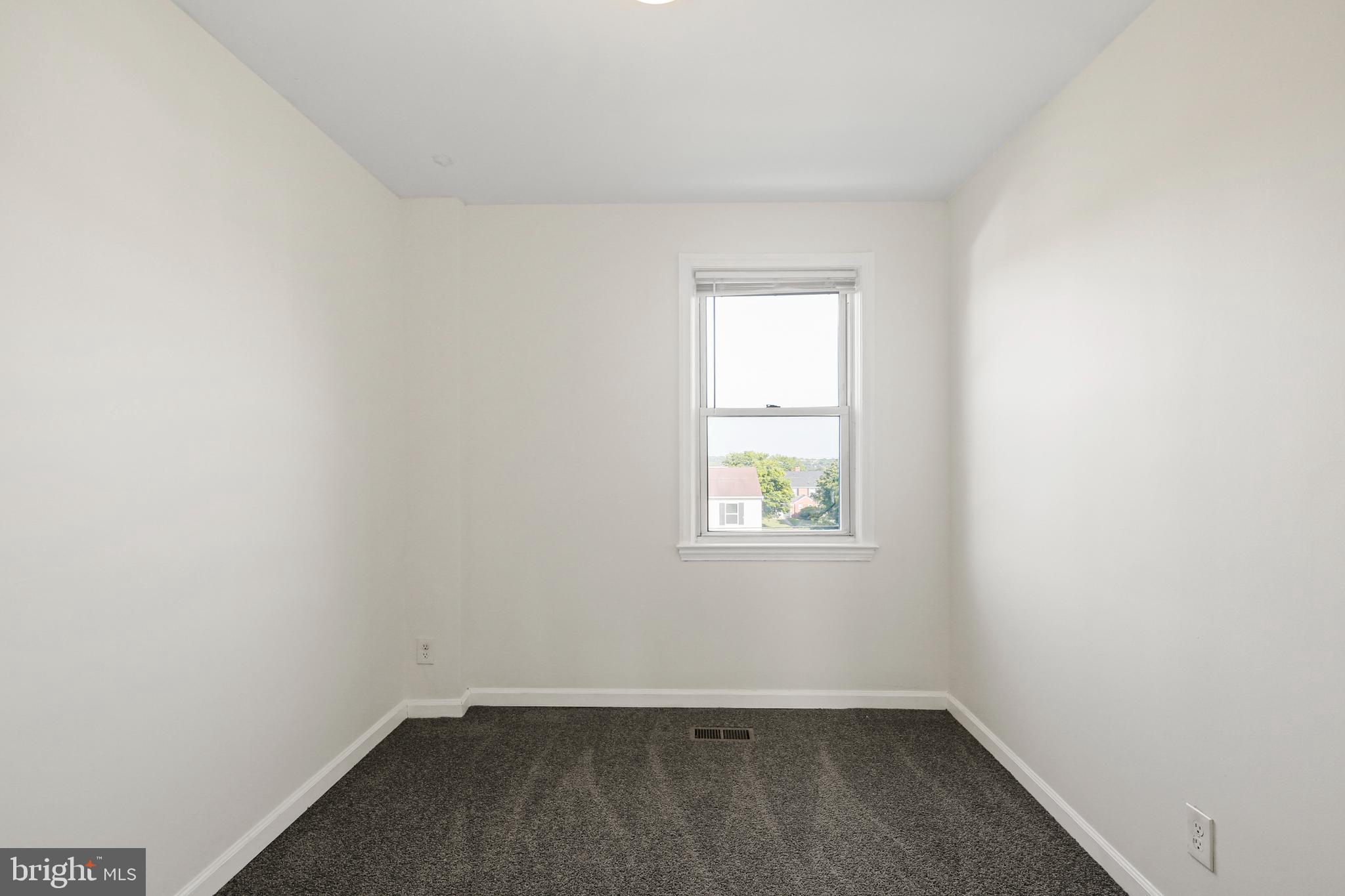 5817 Falkirk Road Baltimore, MD 21239 - Photo 13 of 30
