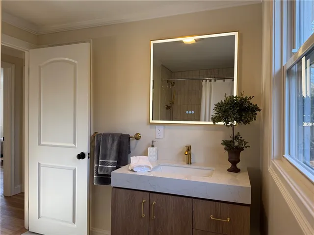 $579,900 | 199 1st Avenue, East Greenwich, RI 02818