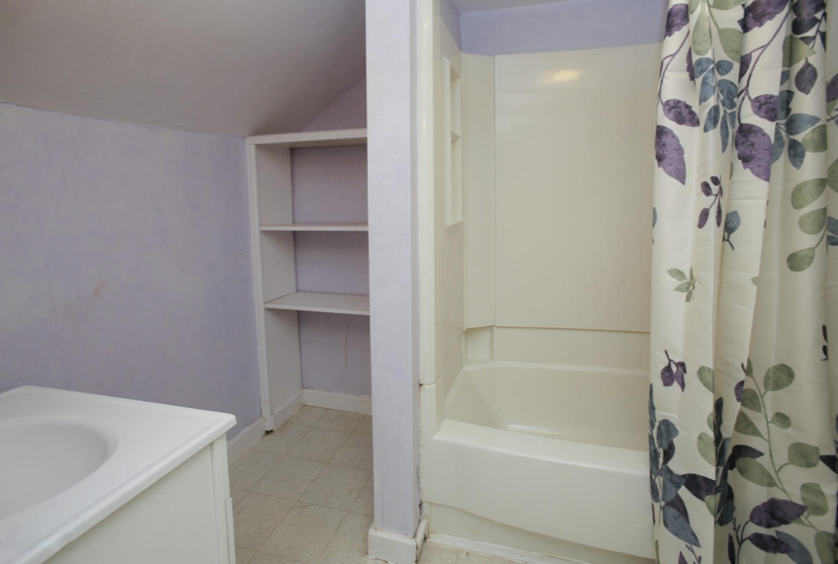 818 East Street Three Rivers, MI 49093 - Photo 18 of 25 818 east -118