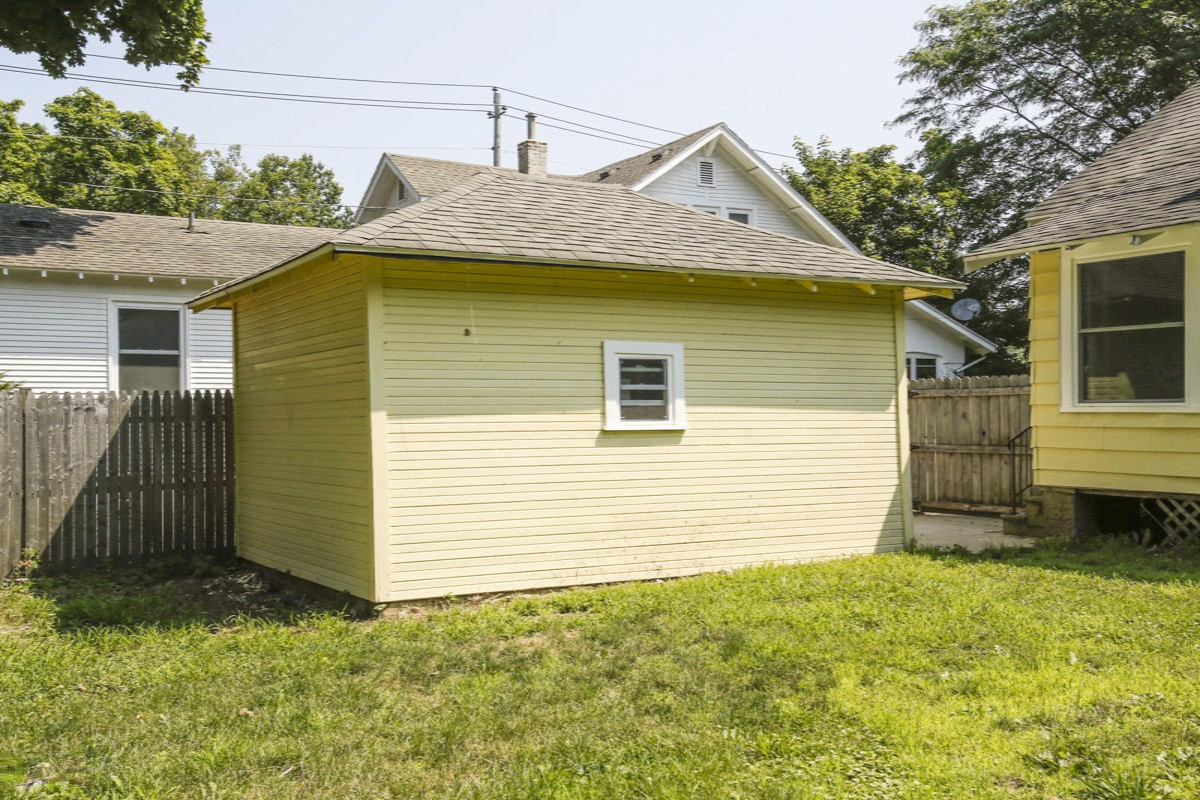 818 East Street Three Rivers, MI 49093 - Photo 22 of 25 818 east -122