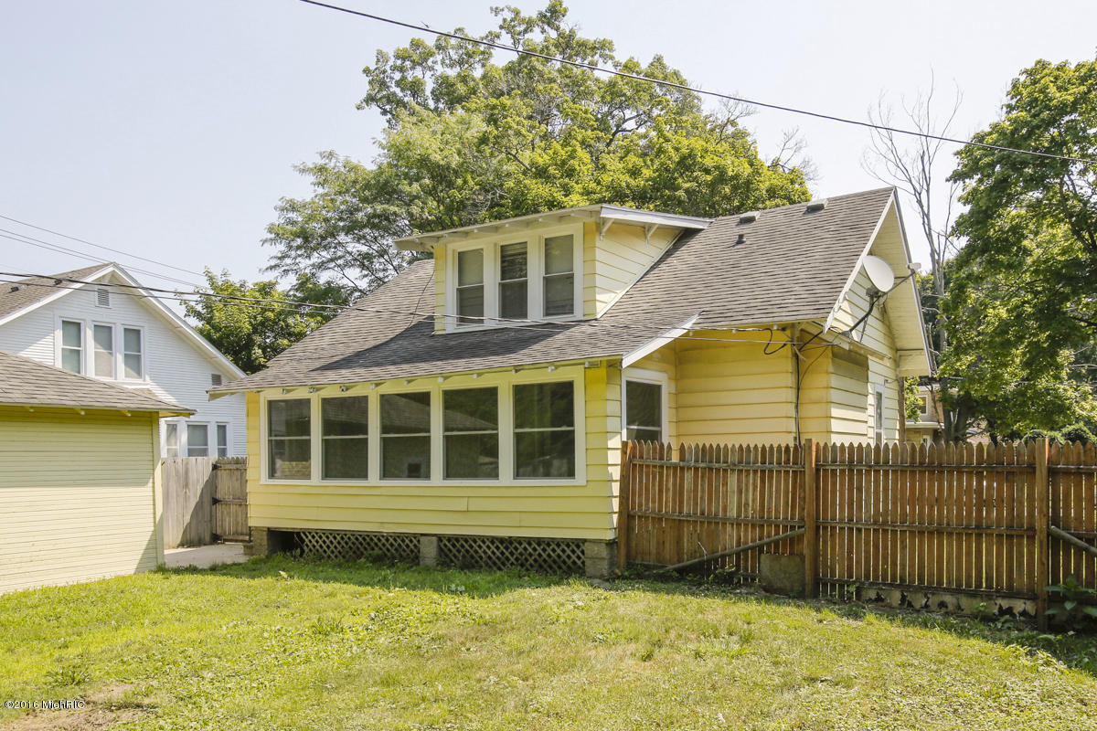 818 East Street Three Rivers, MI 49093 - Photo 24 of 25 818 east -124