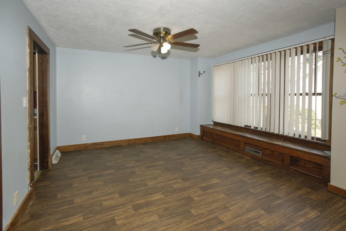 818 East Street Three Rivers, MI 49093 - Photo 9 of 25 818 east -109